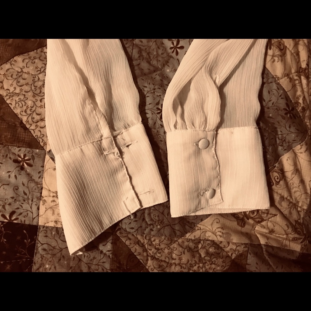 Vintage Flowy Bouse - Picture 3 of 3